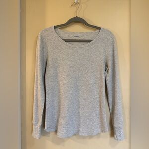 Old Navy Women's Light Gray Long Sleeve Tee